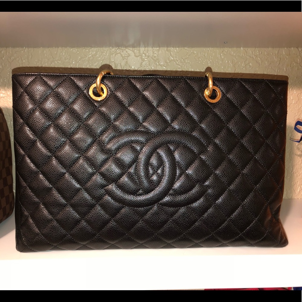 Chanel gst XL